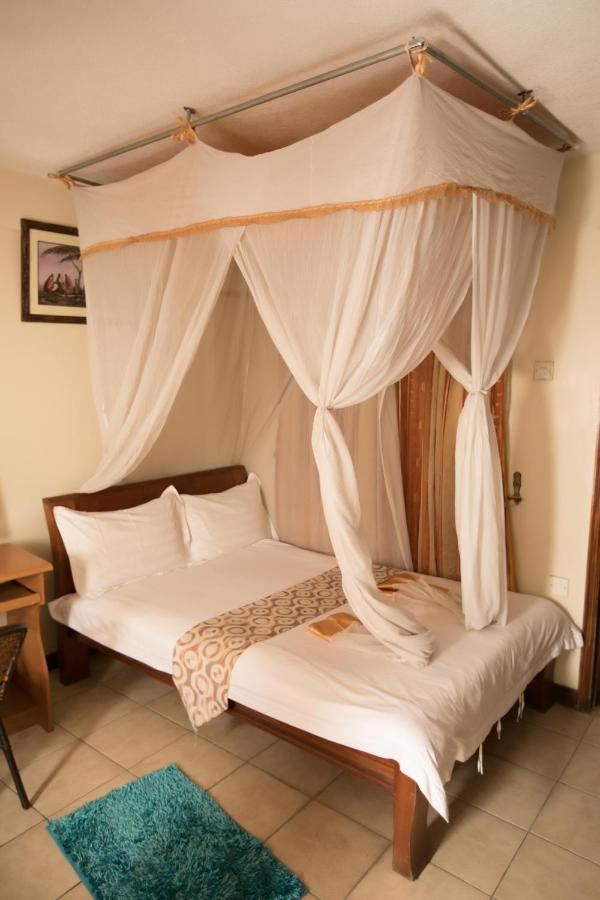 Airport View Plaza Hotel Nairobi Esterno foto